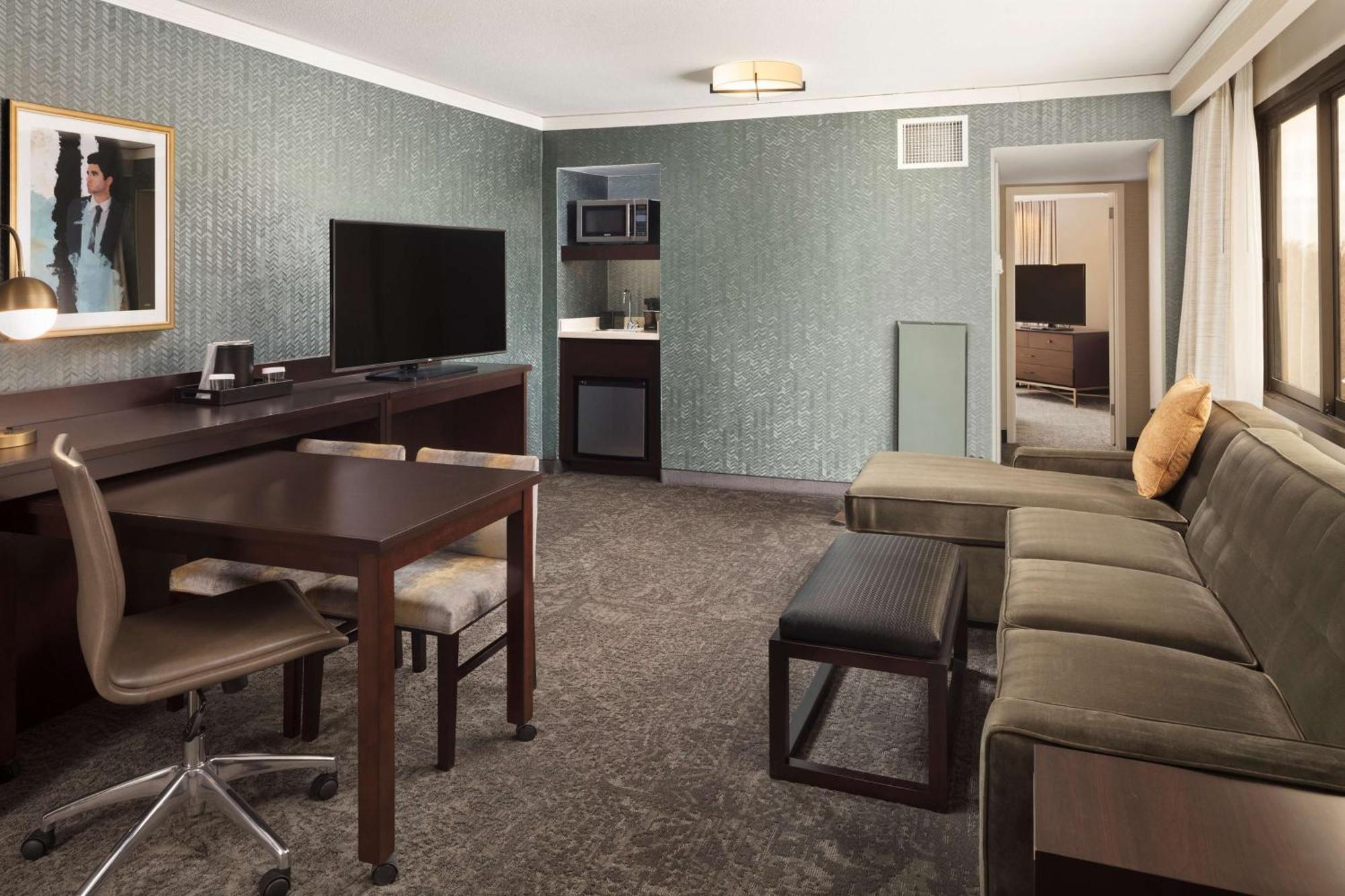 Embassy Suites טייסונס קורנר מראה חיצוני תמונה