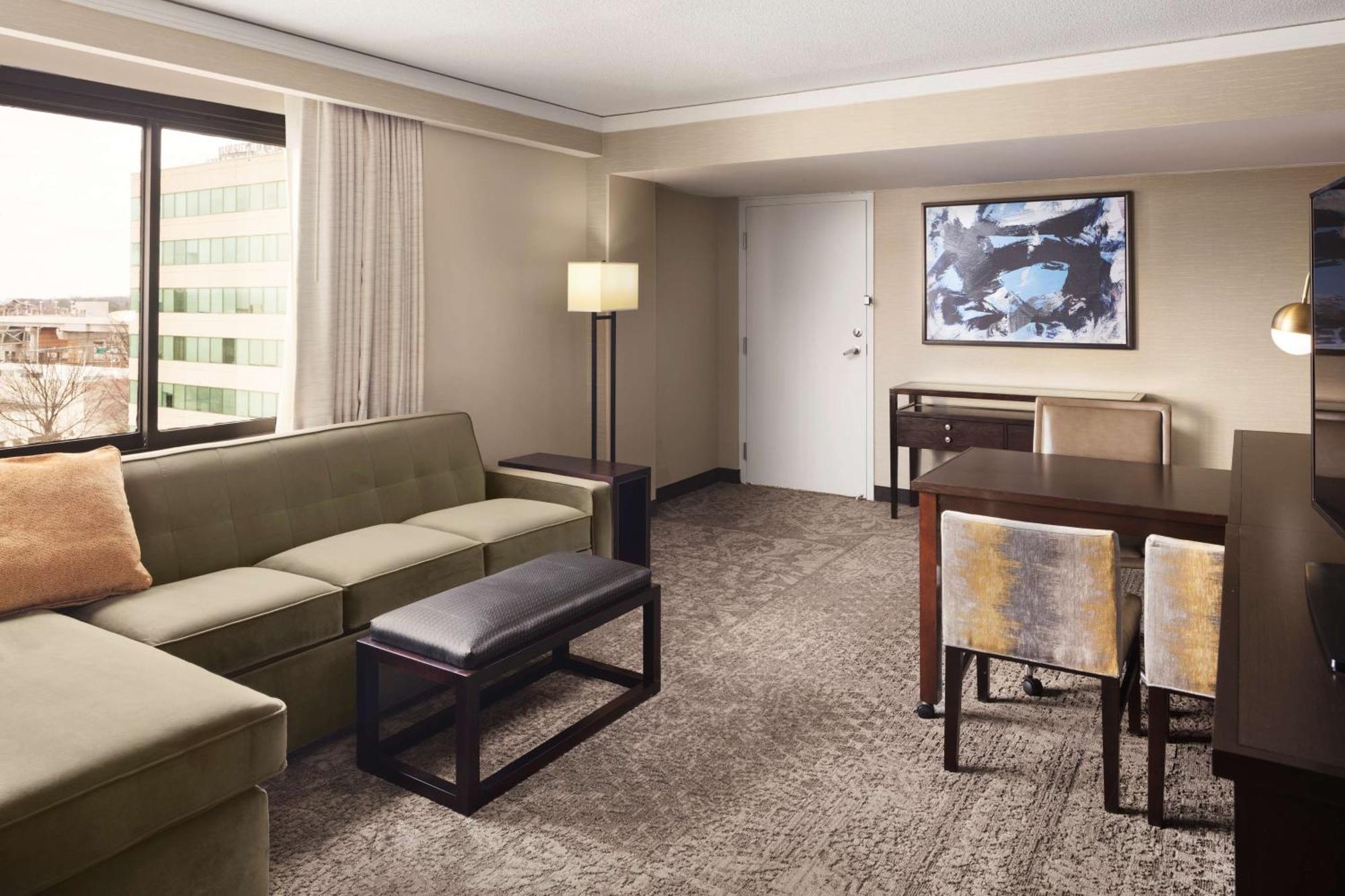 Embassy Suites טייסונס קורנר מראה חיצוני תמונה