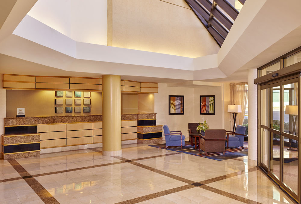 Embassy Suites טייסונס קורנר מראה חיצוני תמונה