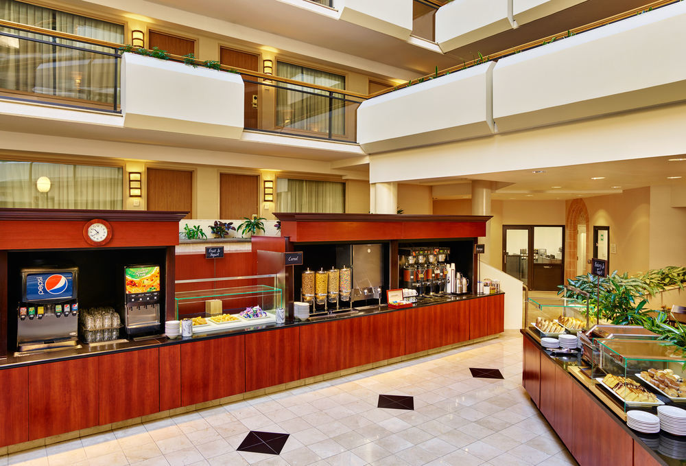 Embassy Suites טייסונס קורנר מראה חיצוני תמונה